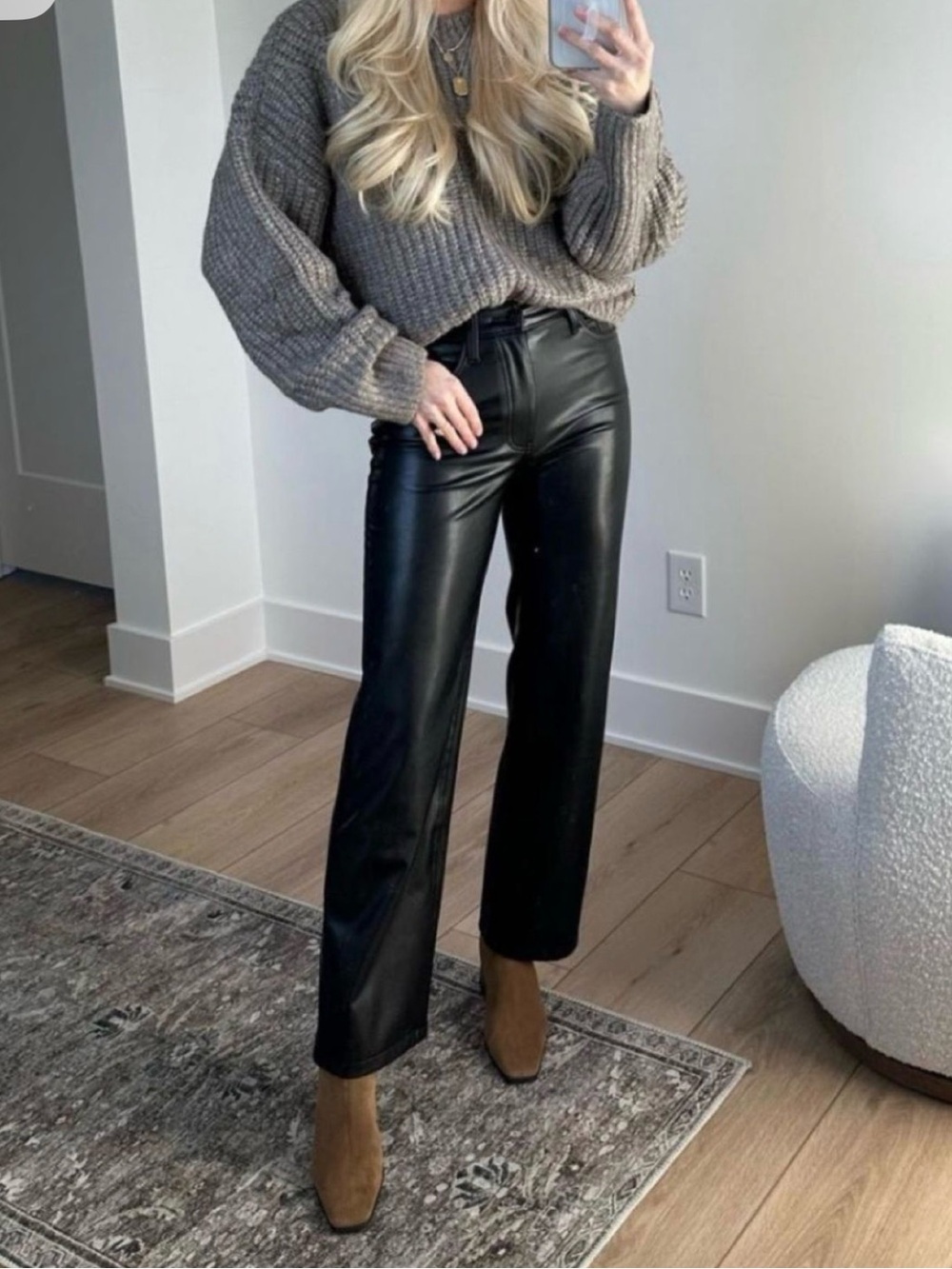 Abercrombie & Fitch- Vegan Leather 90’s Straight Leg Pants - Black